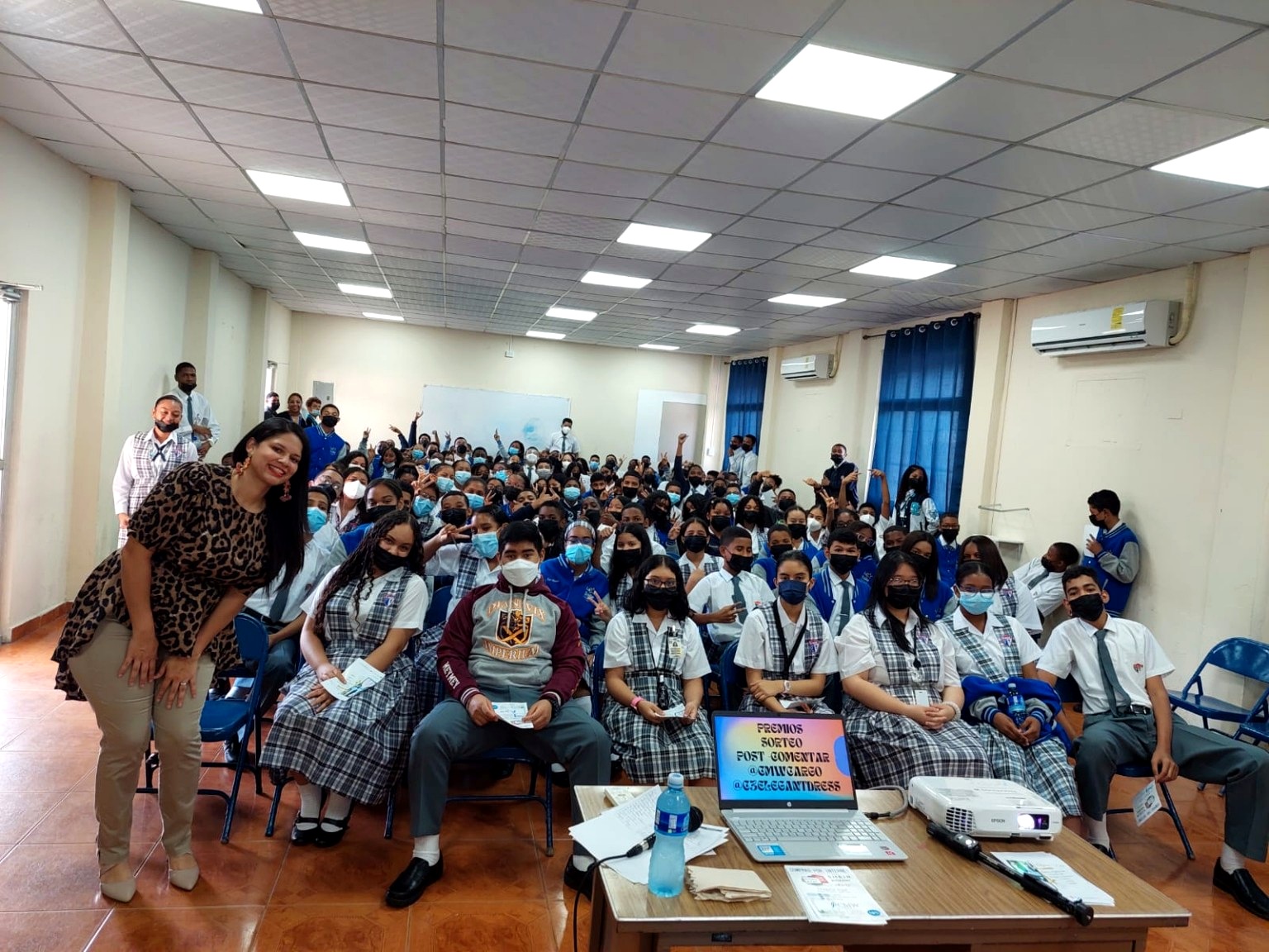 Actividad de motivación, emprendimiento y preparación profesional en el Colegio La Salle de Colón, julio de 2022